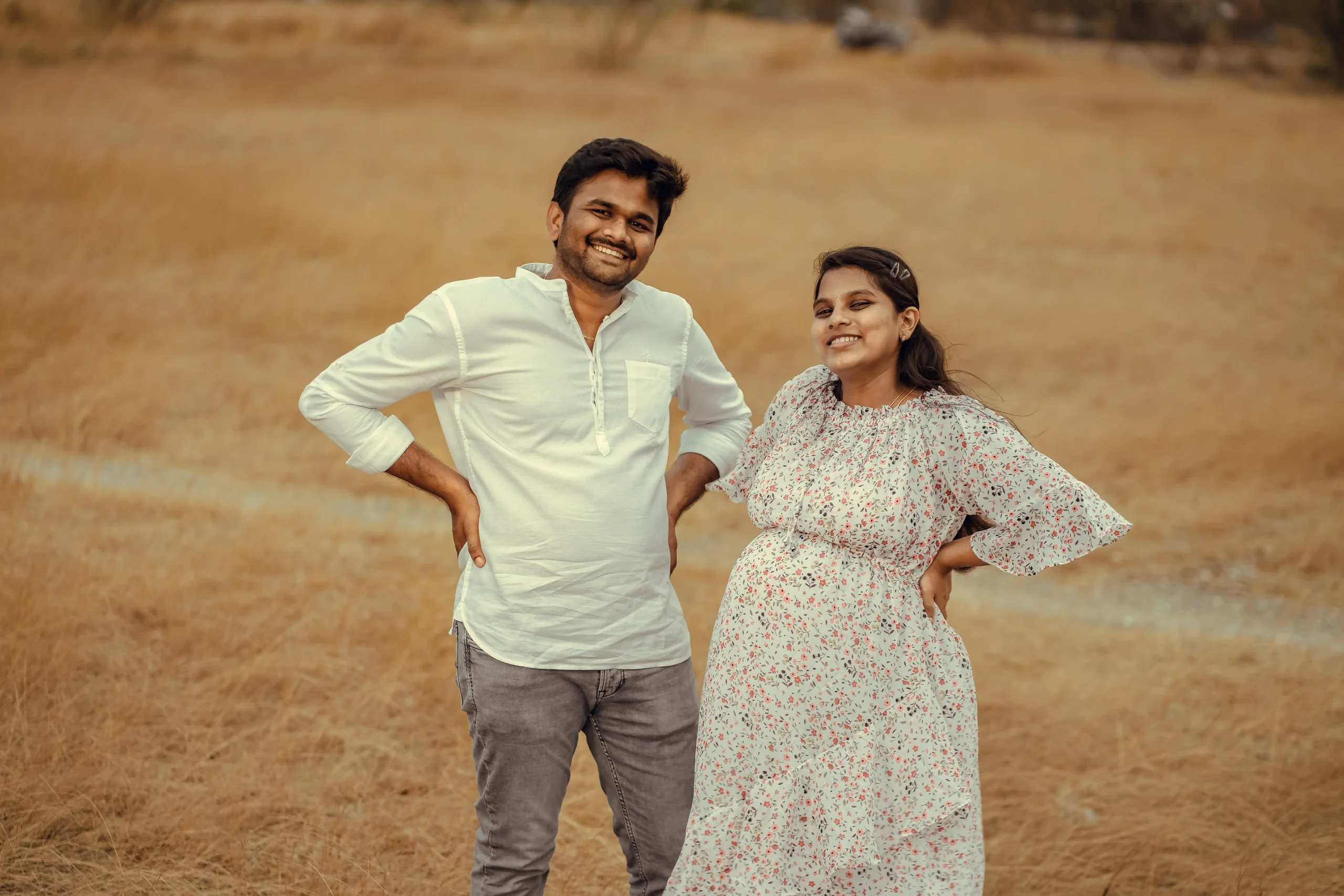 Happy Couple Posing Outdoors by yuvi studio🏢 Yuvi Studio Fotography & Film Making 📷 Best outdoor Maternity Photographer 📍 Velayuthampalayam, Karur